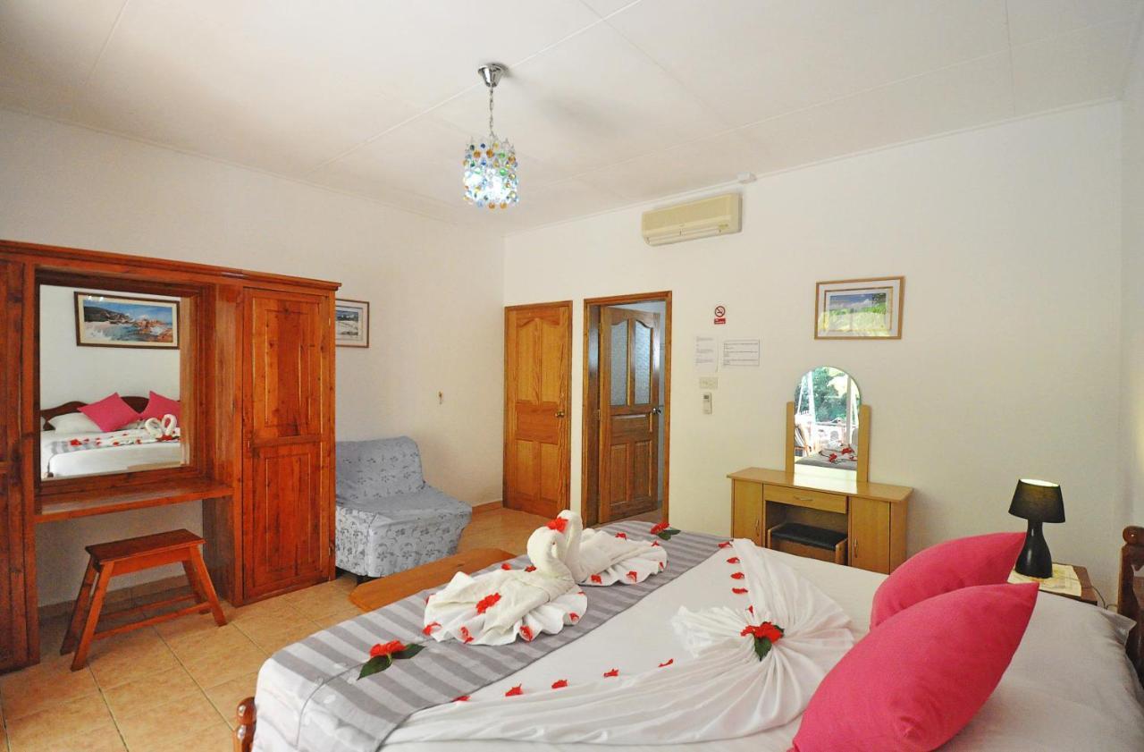 Acquario Guesthouse Anse Volbert Village Kültér fotó
